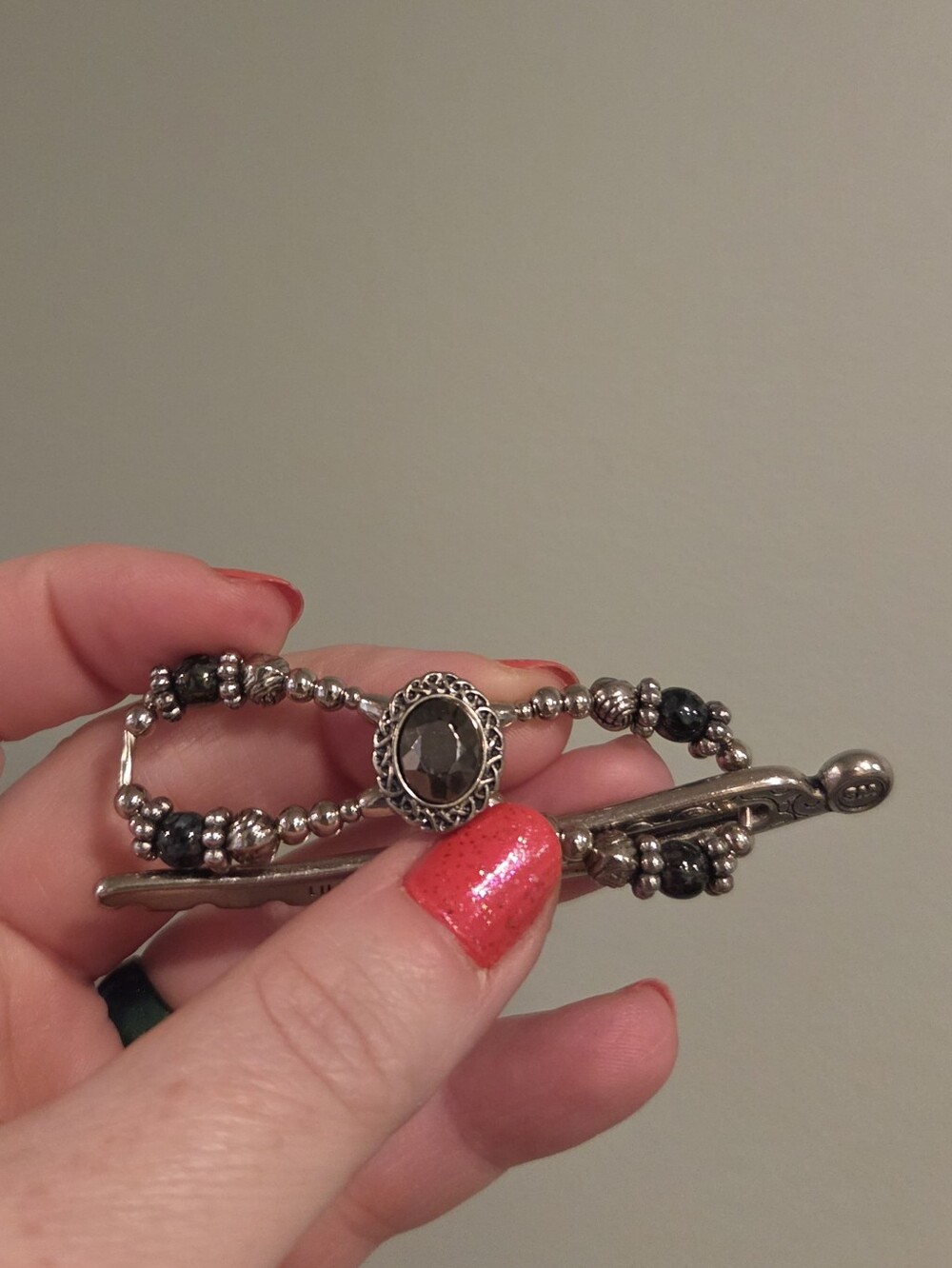 NWOT LillaRose.biz Hair Clip